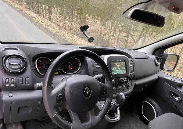 Renault Trafic cena 102900 przebieg: 104000, rok produkcji 2021 z Niemcza małe 79